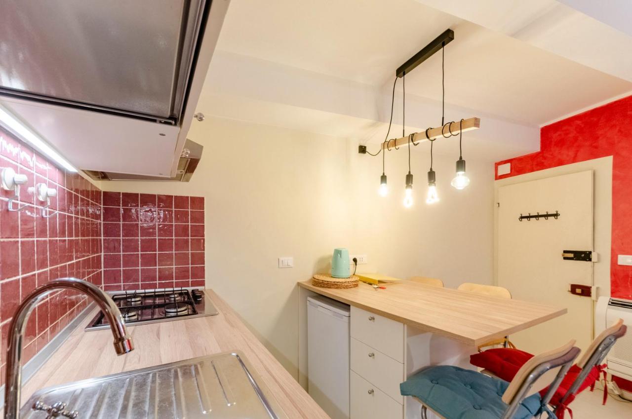 Апартаменти Joivy Cosy Flat In The Centre Генуя Екстер'єр фото