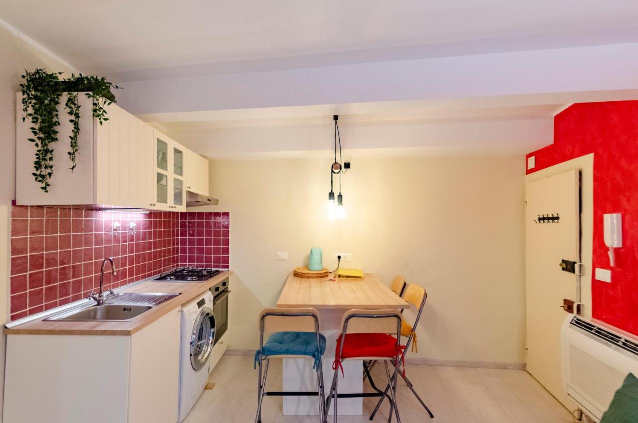 Апартаменти Joivy Cosy Flat In The Centre Генуя Екстер'єр фото